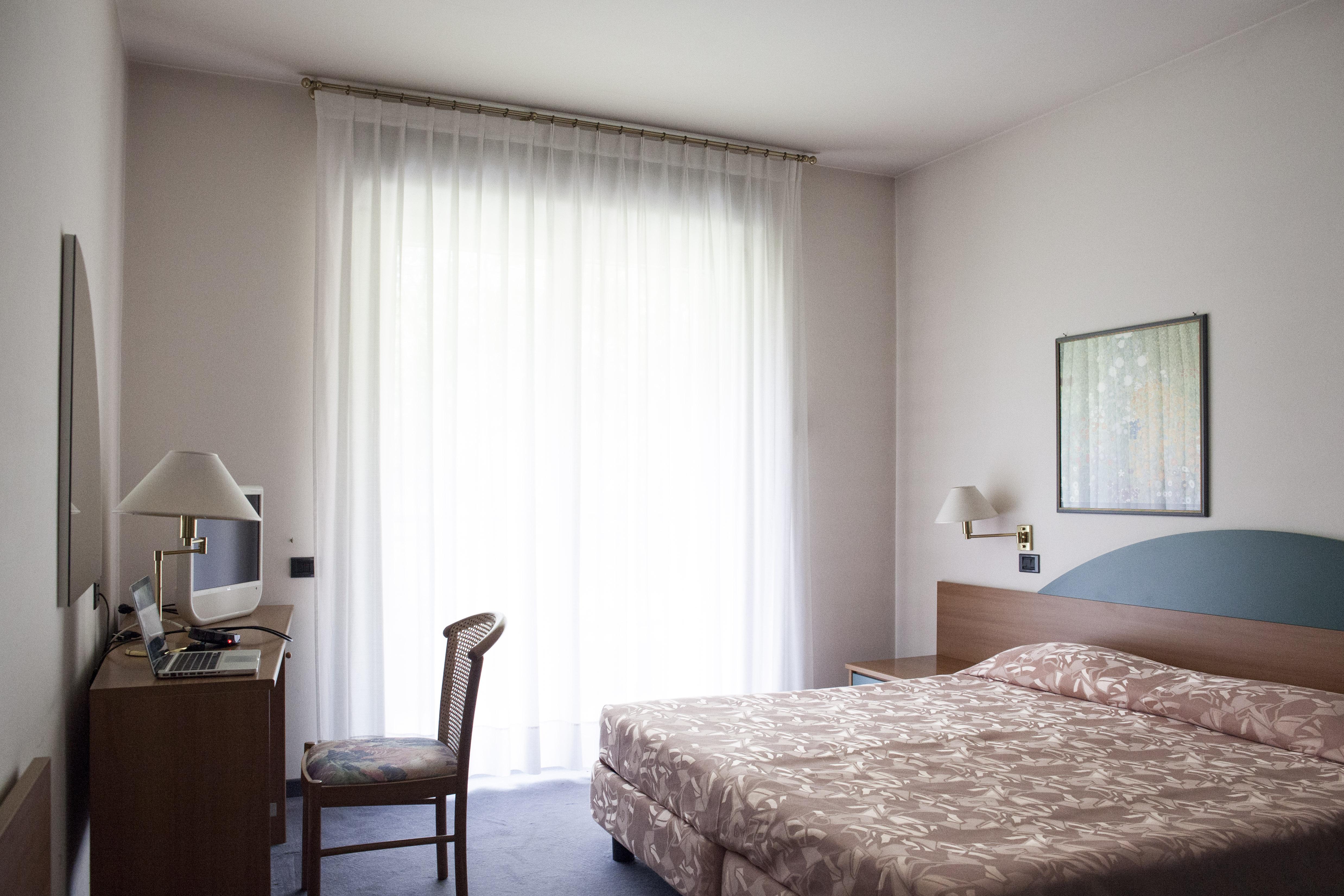 Roero Park Hotel Sommariva Perno Экстерьер фото