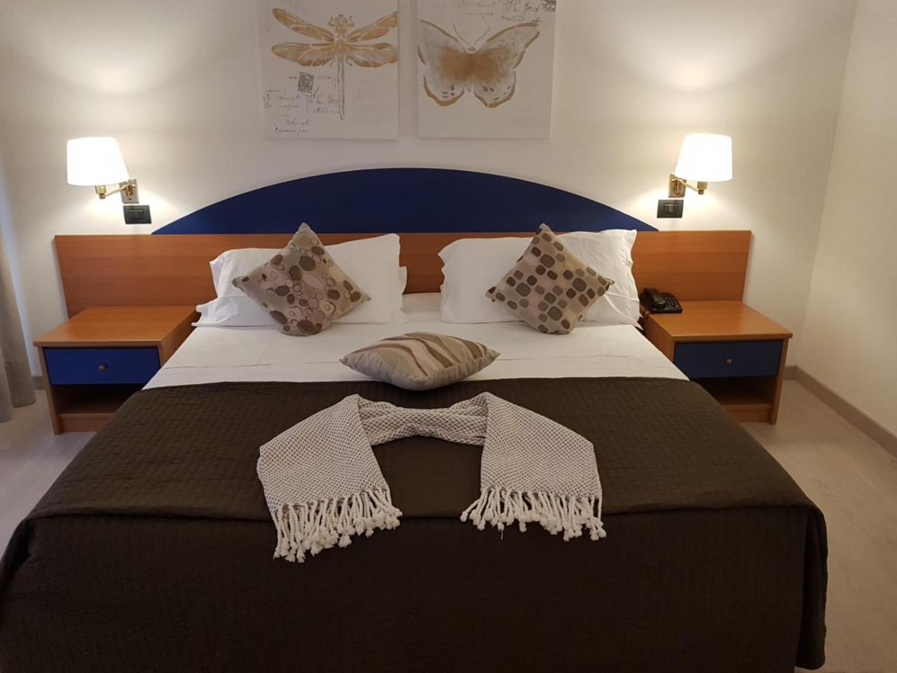 Roero Park Hotel Sommariva Perno Экстерьер фото
